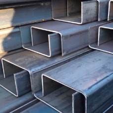 Швеллер нержавеющий гнутый равнополочный г/к AISI 304 U 80 80х40х40х3 мм EN 10162